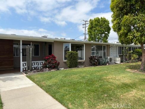 1551  Homewood  113-B  Road, Seal Beach, CA