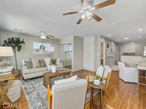 4508 Guava , Seal Beach, CA