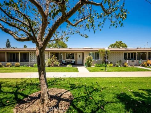 13381 El Dorado 202C M8 Drive, Seal Beach, CA