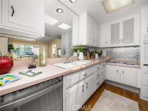 13381 El Dorado 202C M8 Drive, Seal Beach, CA