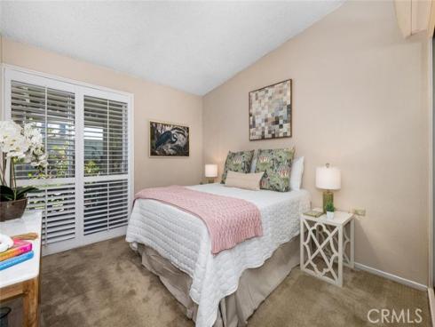 13381 El Dorado 202C M8 Drive, Seal Beach, CA