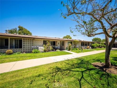 13381 El Dorado 202C M8 Drive, Seal Beach, CA