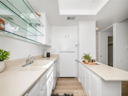 13721 Alderwood 28F LaneM-3, Seal Beach, CA