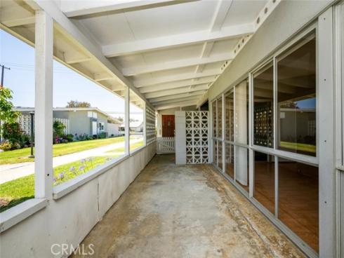1562 Golden Rain 44D M2 Road, Seal Beach, CA