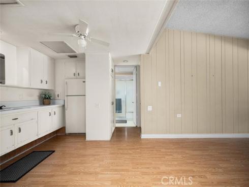 1562 Golden Rain 44D M2 Road, Seal Beach, CA