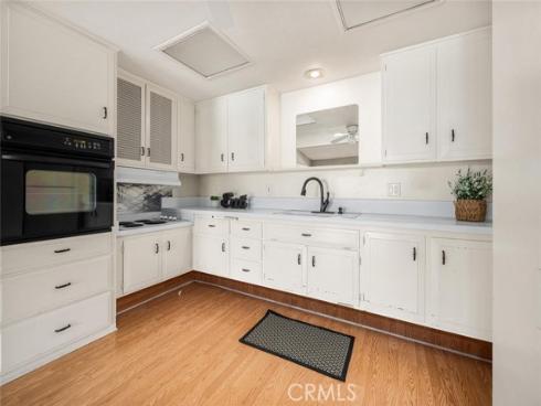 1562 Golden Rain 44D M2 Road, Seal Beach, CA