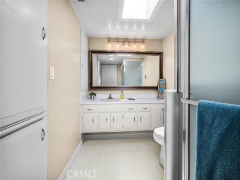 1562 Golden Rain 44D M2 Road, Seal Beach, CA