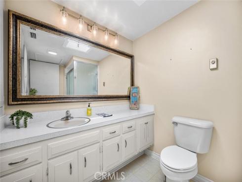 1562 Golden Rain 44D M2 Road, Seal Beach, CA