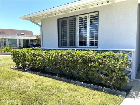 13641 Alderwood Ln., M3-35f , Seal Beach, CA