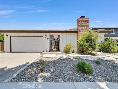 112 Stanford Lane, Seal Beach, CA