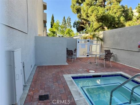 12476  Montecito  5  Road, Seal Beach, CA