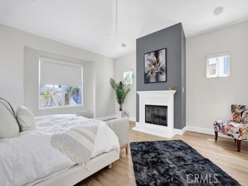 209 6th , Seal Beach, CA