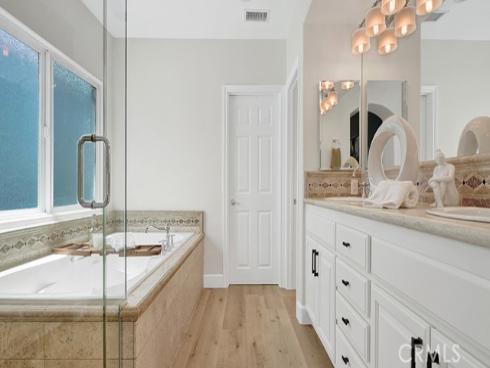 209 6th , Seal Beach, CA