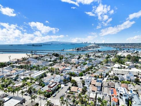 209 6th , Seal Beach, CA