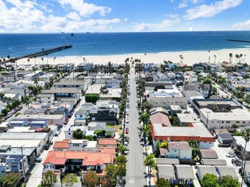 209  6th  , Seal Beach, CA