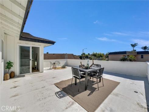 3690 Marigold , Seal Beach, CA