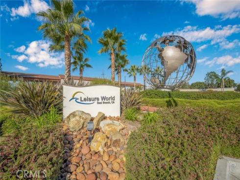 1562 Golden Rain 44G RoadM-2, Seal Beach, CA