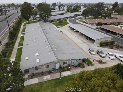 1842 Thunderbird 1A Drive, Seal Beach, CA