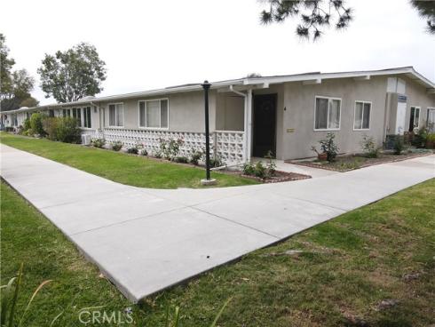 1842 Thunderbird 1A Drive, Seal Beach, CA