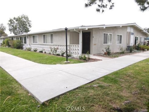 1842 Thunderbird 1A Drive, Seal Beach, CA