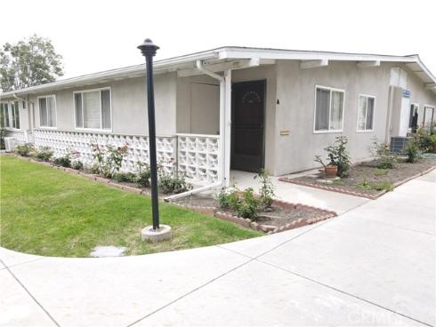1842 Thunderbird 1A Drive, Seal Beach, CA