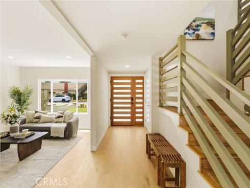 3790 Goldenrod St , Seal Beach, CA