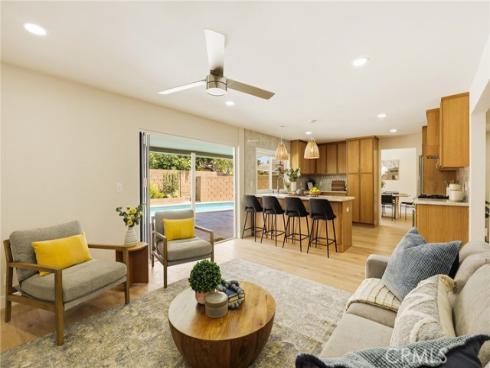 3790 Goldenrod St , Seal Beach, CA