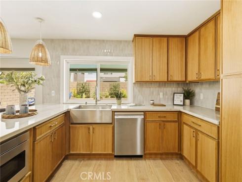 3790 Goldenrod St , Seal Beach, CA