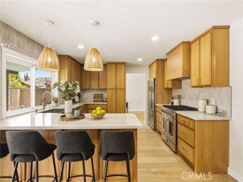 3790 Goldenrod St , Seal Beach, CA