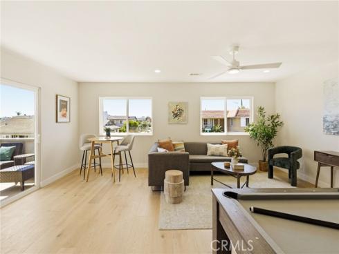 3790 Goldenrod St , Seal Beach, CA