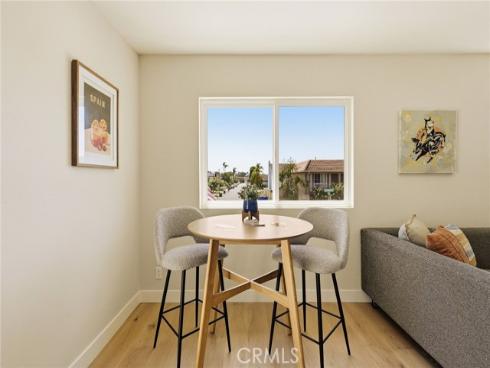 3790 Goldenrod St , Seal Beach, CA