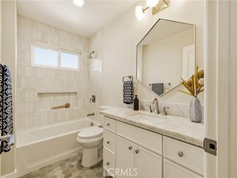 3790 Goldenrod St , Seal Beach, CA