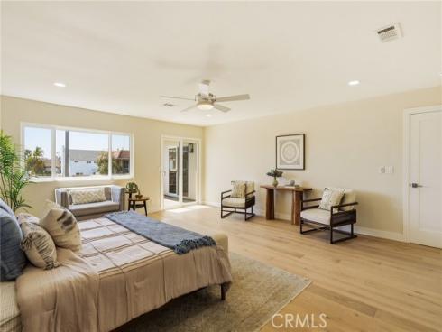 3790 Goldenrod St , Seal Beach, CA