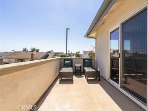 3790 Goldenrod St , Seal Beach, CA