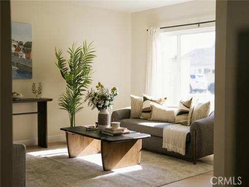 3790 Goldenrod St , Seal Beach, CA