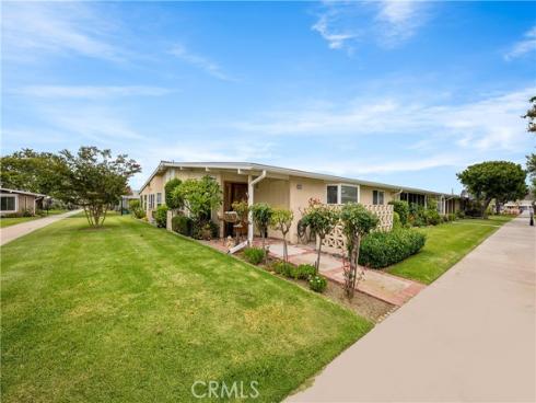 13210 Seaview 250L M-10, Seal Beach, CA