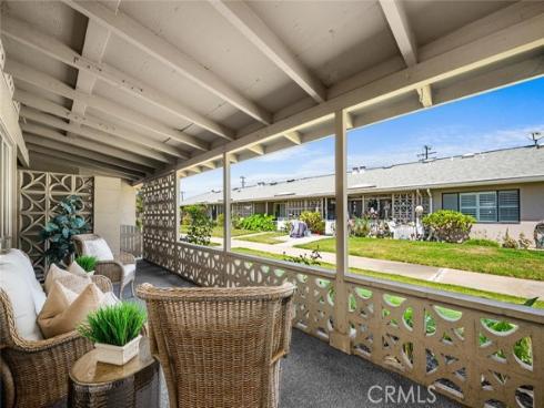 1381 Mayfield 141K M6 Road, Seal Beach, CA