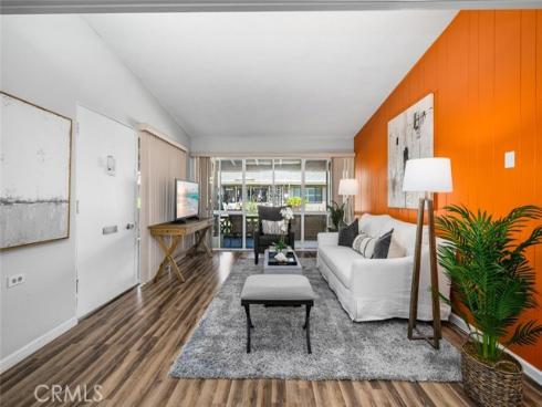 1381 Mayfield 141K M6 Road, Seal Beach, CA