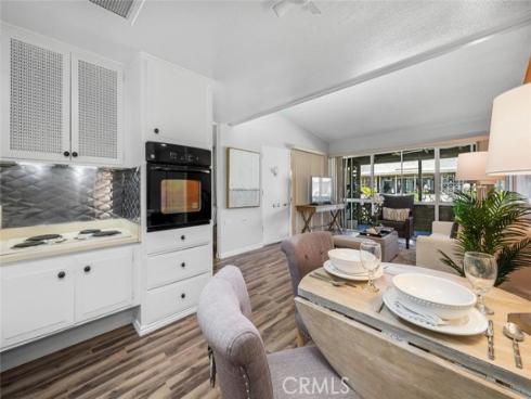 1381 Mayfield 141K M6 Road, Seal Beach, CA