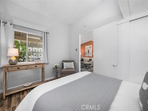 1381 Mayfield 141K M6 Road, Seal Beach, CA