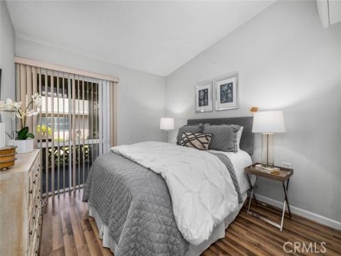 1381 Mayfield 141K M6 Road, Seal Beach, CA