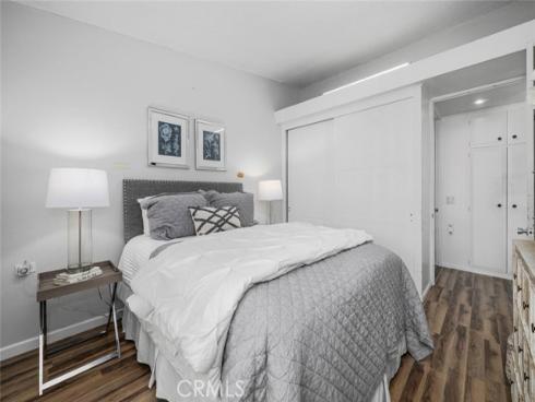 1381 Mayfield 141K M6 Road, Seal Beach, CA