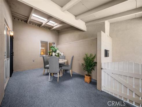 1381 Mayfield 141K M6 Road, Seal Beach, CA
