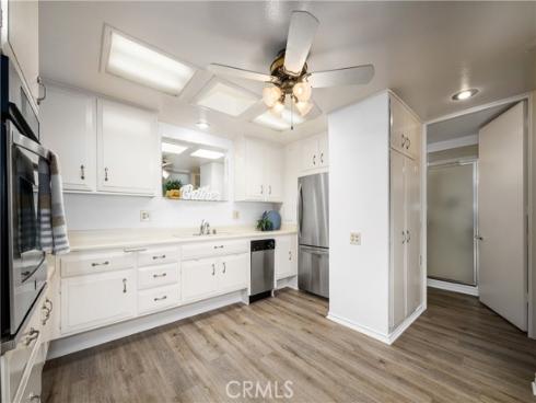 1075 Brookline 220H RoadM-9, Seal Beach, CA