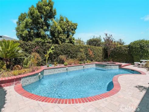 4341 Dogwood Avenue, Seal Beach, CA