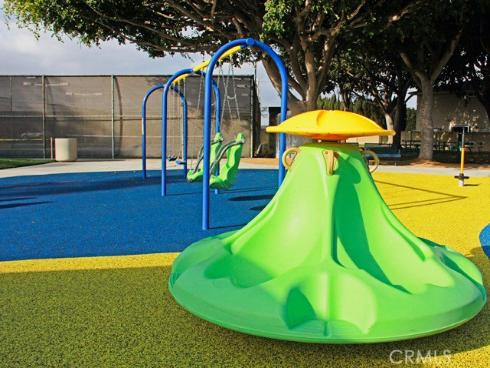 4341 Dogwood Avenue, Seal Beach, CA