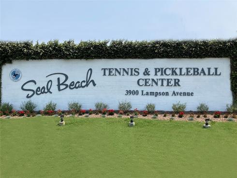 4341 Dogwood Avenue, Seal Beach, CA