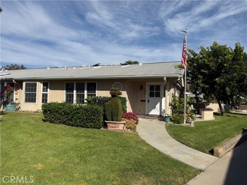 1761 Sunningdale Rd., M14-50g , Seal Beach, CA