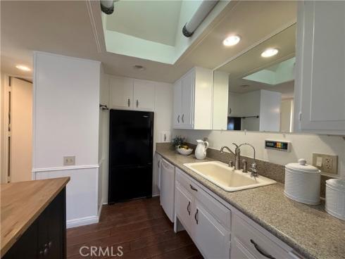 1761 Sunningdale Rd., M14-50g , Seal Beach, CA