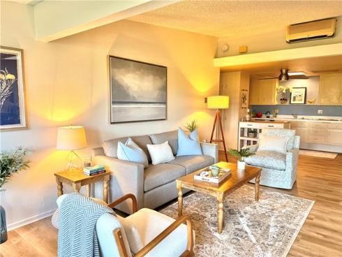 13431 Danbury 134C Lane, Seal Beach, CA